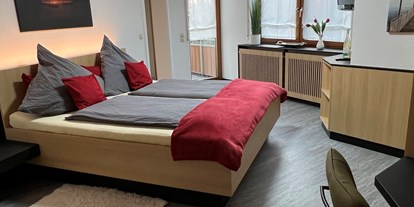 Pensionen - Umgebungsschwerpunkt: See - Bermatingen - 2-Raum Apartment - Gästehaus Aachblick am Bodensee, exklusive Apartments