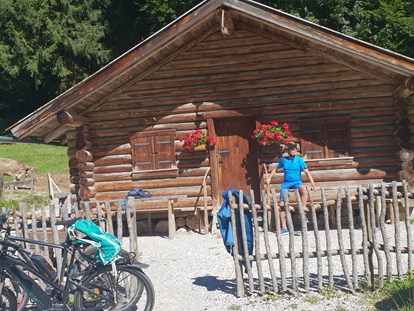 Pensionen - Umgebungsschwerpunkt: am Land - wunderschöne Rad-Wanderwege - KOMFORT-FEWO BERGWELT HAHNENKAMM   - Lechtal - So/Wi