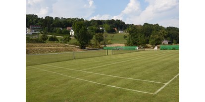 Pensionen - Grünau im Almtal - die einzigen Naturrasenplätze "Klein Wimbledon" in Kremsmünster - AKTIVPARK Hotel Pension Stadlhuber