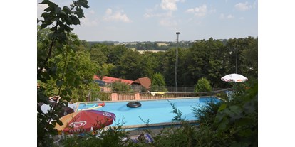 Pensionen - WLAN - Pichl bei Wels - Benutzung des Schwimmbades auf eigene Verantwortung - AKTIVPARK Hotel Pension Stadlhuber
