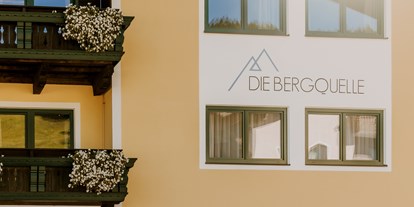 Pensionen - Terrasse - Filzmoos (Filzmoos) - Außenansicht im Sommer - B&B Hotel Die Bergquelle