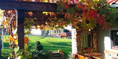 Pensionen - Umgebungsschwerpunkt: am Land - Geboltskirchen - Unsere Weinlaube - Pension Holzapfel