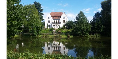 Pensionen - Garten - Bad Liebenstein - Blick über den Neuen Teich - Teichansicht unserer Pension. - Pension Rau