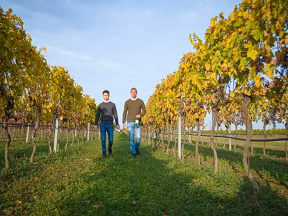 Pensionen - Umgebungsschwerpunkt: am Land - Weiden am See - Weingut & Gästezimmer Gangl Günter und Birgit