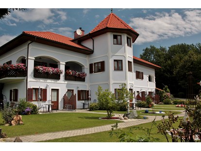 Pensionen - Umgebungsschwerpunkt: Therme - Bad Waltersdorf - Hausfoto - Gästehaus Adelmann