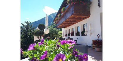 Pensionen - Garten - Trentino-Südtirol - Sonnenterrasse  - Gasthaus Jaufenblick & Ferienhaus Engele