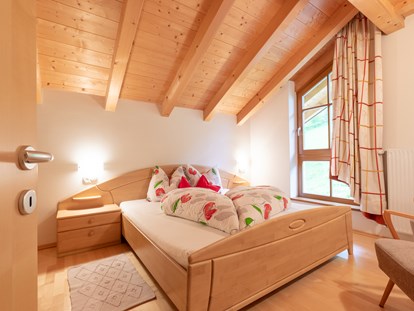 Pensionen - Umgebungsschwerpunkt: Berg - Corvara / Alta Badia - Zimmer Romanticsuite Apartment PLUN - Haus Christian 