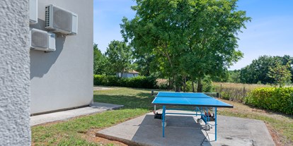 Pensionen - Parkplatz: kostenlos bei der Pension - Kroatien - Tischtennisplatte - Villa Jasmin Sumber