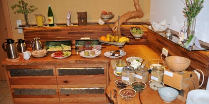 Pensionen - Schleinbach - Vollwertiges Frühstücksbuffet mit Bioprodukten aus der Region - Ökologisches Gästehaus Luger