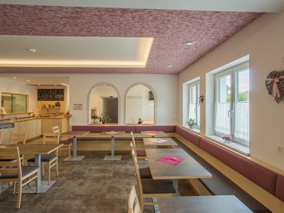 Pensionen - Frühstück: serviertes Frühstück - Langenlois - Frühstücksraum - Gästehaus Eder