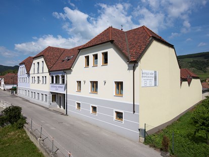 Pensionen - Umgebungsschwerpunkt: Berg - Mautern an der Donau - Wir liegen direkt am Donauradweg - rechtes Donauufer - Gästehaus Eder