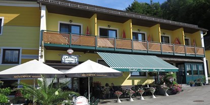 Pensionen - Frühstück: serviertes Frühstück - Melk (Melk) - Unser Gasthof mit Gastgarten und Donaublick. - Gasthof & Camping Krenn