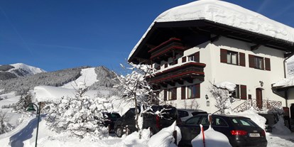 Pensionen - Skilift - St. Johann in Tirol - kleine Privatzimmervermietung, Schipiste direkt hinterm Haus, 5 Minuten zum nächsten Schilift (Kohlmaisbahn) - Haus Schober
