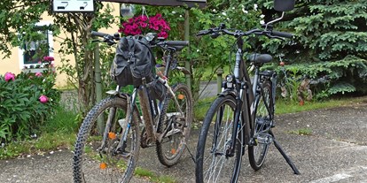 Pensionen - Parkplatz: kostenlos bei der Pension - Trumau - E-Bike laden möglich - Hof Rotherd 