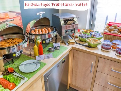 Pensionen - Radweg - Deutschland - unser Frühstücksbuffet - Pension am Weberhof