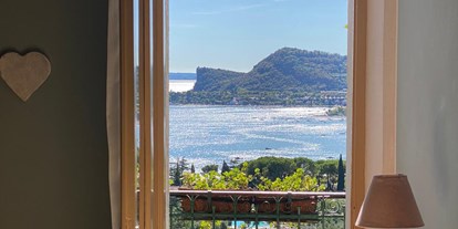 Pensionen - Umgebungsschwerpunkt: See - Italien - Balkons...mit Blick auf den See  - Villa Schindler