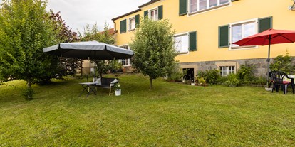 Pensionen - Oppach - Sitzplätze im Garten - Genesungsort Landhaus Dammert