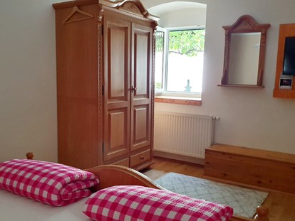 Pensionen - Umgebungsschwerpunkt: am Land - Illmitz - Schlafzimmer 1
1,80 m großes Doppelbett - Casa Zara