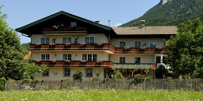 Pensionen - Garten - Hof bei Salzburg - Pension Huber