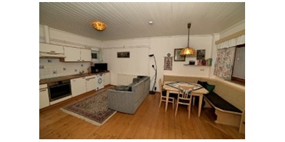 Pensionen - Garage für Zweiräder - Gössendorf - komplett ausgestattete Wohnküche - Ferienwohnungen Pachler-Leopold
