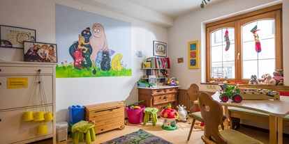 Pensionen - Art der Pension: Gasthaus mit Zimmervermietung - Söll - Kinderspielzimmer - Cafe Pension Koller