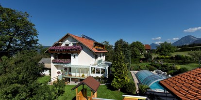 Pensionen - Garten - Moosburg (Moosburg) - Ansicht von der Pension - Haus Melicha