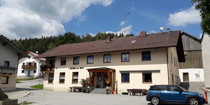Pensionen - Balkon - Bernried (Landkreis Deggendorf) - Unser Gasthof/ Haupthaus - Gasthof - Pension zur Post