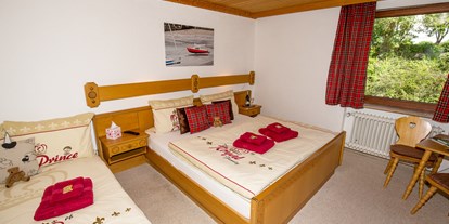 Pensionen - Skiverleih - Bayerischer Wald - unser Familienzimmer "Stonehaven" mit Doppelbett und Doppelschlafcouch - The Scottish Highlander Guesthouse
