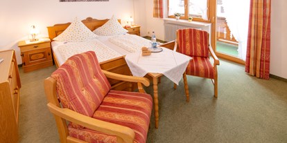 Pensionen - Balkon - Krumbach (Krumbach) - Zimmer 1 - Gästehaus Schmid