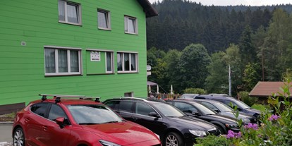 Pensionen - WLAN - Warmensteinach - weitere Parkplätze - Gruppenferienhäuser & Hotel-Pension Dressel