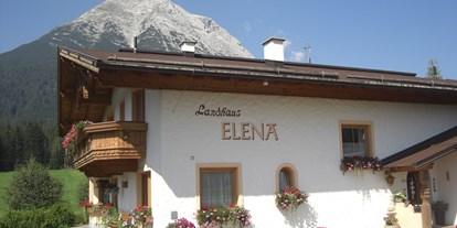 Pensionen - Balkon - Biberwier - Landhaus Elena in Leutasch/Seefeld/Tirol