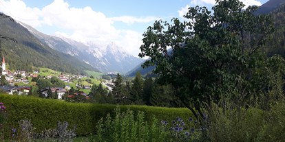 Pensionen - Umgebungsschwerpunkt: am Land - St. Anton am Arlberg - schöner Ausblickpunkt vom Arlenhof - Arlenhof