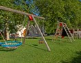 Frühstückspension: Kinderspielplatz - Bauernhofpension Herzig zu Laah