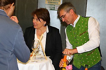 Weinbauernhof Wiesinger Unsere Mitarbeiter Andrea und Karl