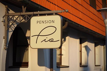 Frühstückspension: Haus Außen- bzw. Straßenansicht - Pension Pia
