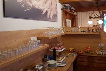 Frühstückspension: Haus Alpenland