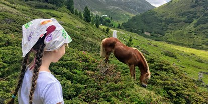 Pensionen - Tirol - Ferienwohnungen der Veitenhof Familie Leiter Biobauernhof Sommer Pferde Alm Urlaub Ötztal Niederthai - Bio & Reiterhof der Veitenhof
